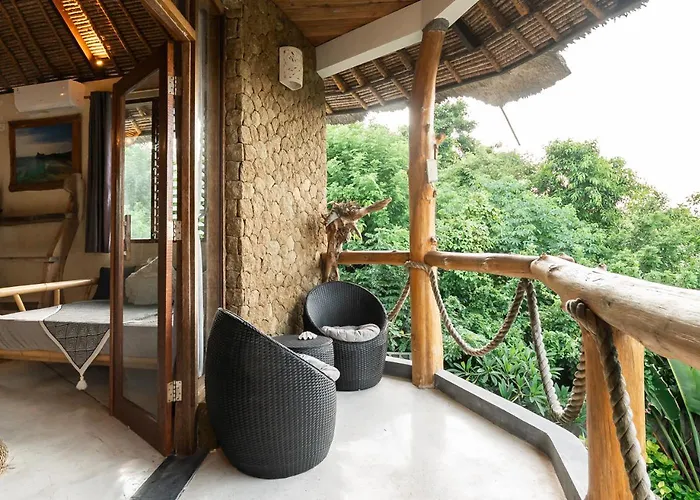 Bukit Surf Tropical & Unique 06 Bedroom Villa