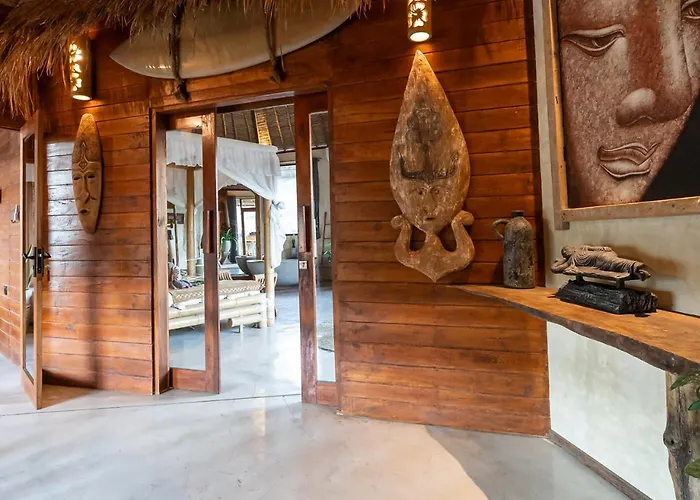 Bukit Surf Tropical & Unique 06 Bedroom *